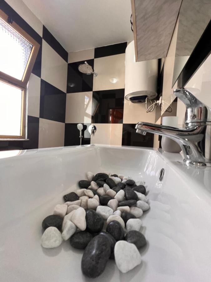 Alea1 Apartment Тирана Екстериор снимка